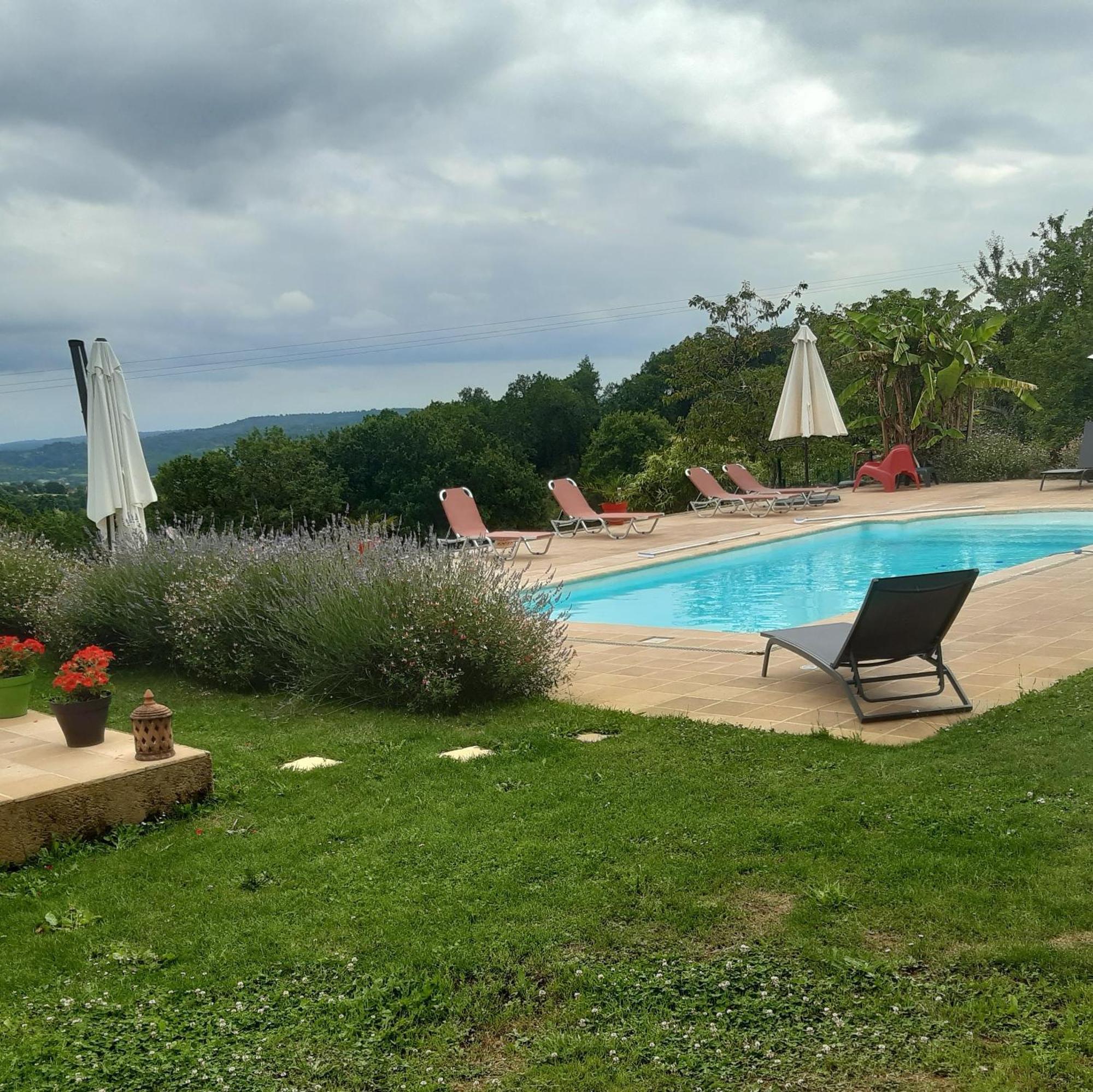 Ferme De Lagrave Hotel Coux-et-Bigaroque-Mouzens Exterior photo
